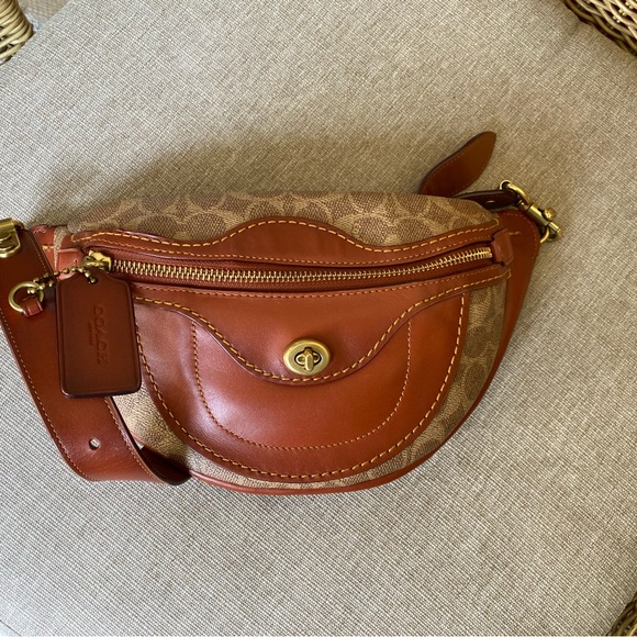 Coach Brown Leather and Tan Canvas Women's Campus Pack Bum Bag - Picture 3 of 6